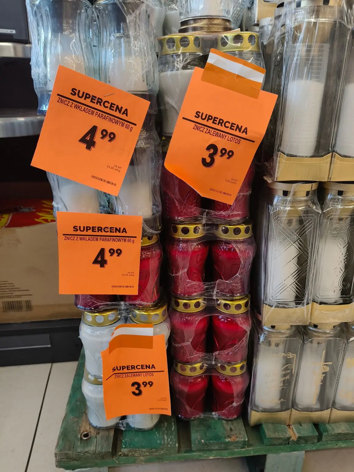gazetka promocyjna Biedronka Pamięcią o bliskich 🕯️ - Strona 8